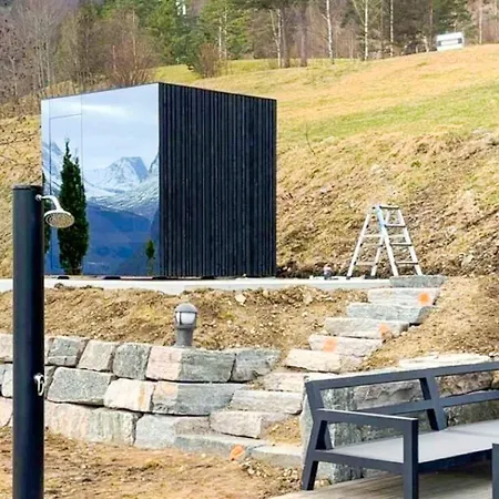 8 Person In Feriehus Valldal