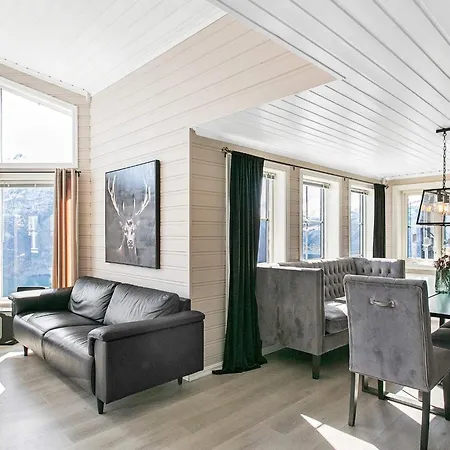 8 Person In Vakantiehuis Valldal